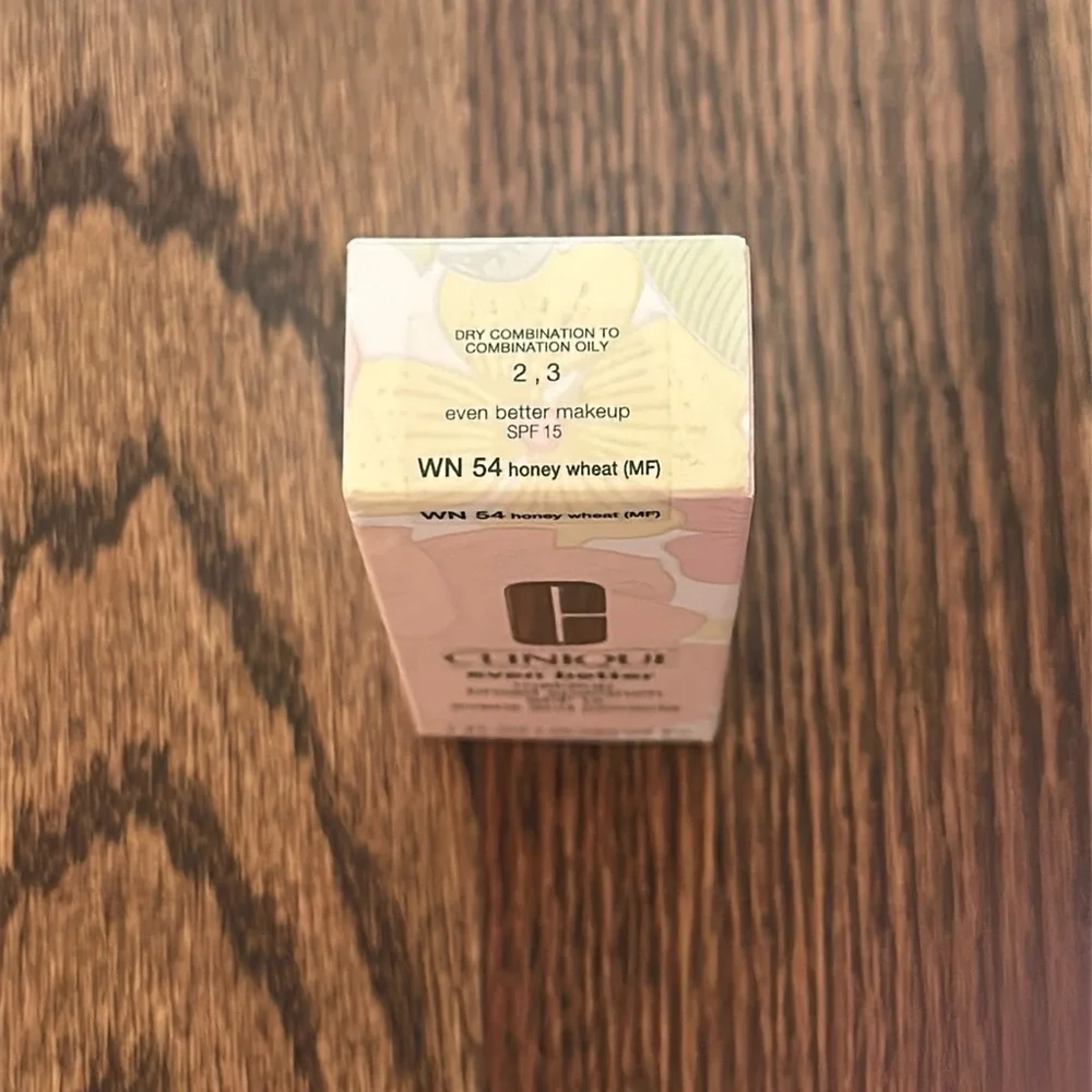 🆕 CLINIQUE Even Better Makeup Broad Spectrum SPF 15 Foundation WN 54 Honey Wheat